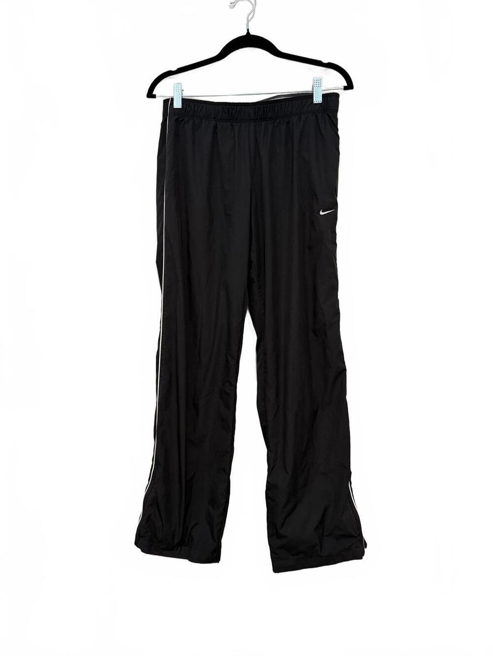 Nike  Black Nylon Track Pants Size M with pockets